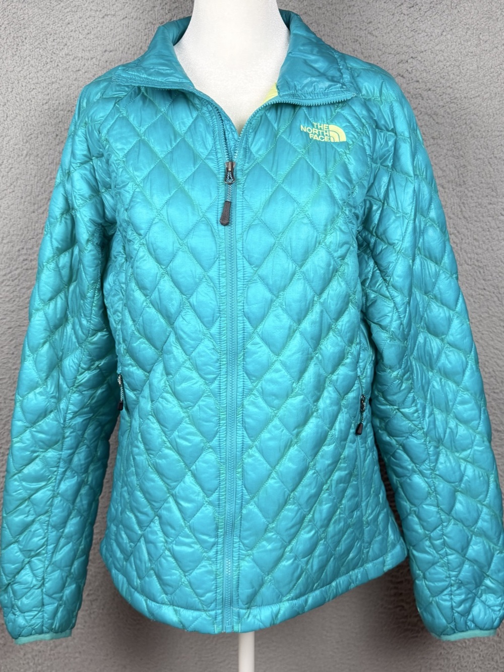 The North Face Thermoball Jacket Women Medium Teal Aqua Full Zip Quilted Outdoor